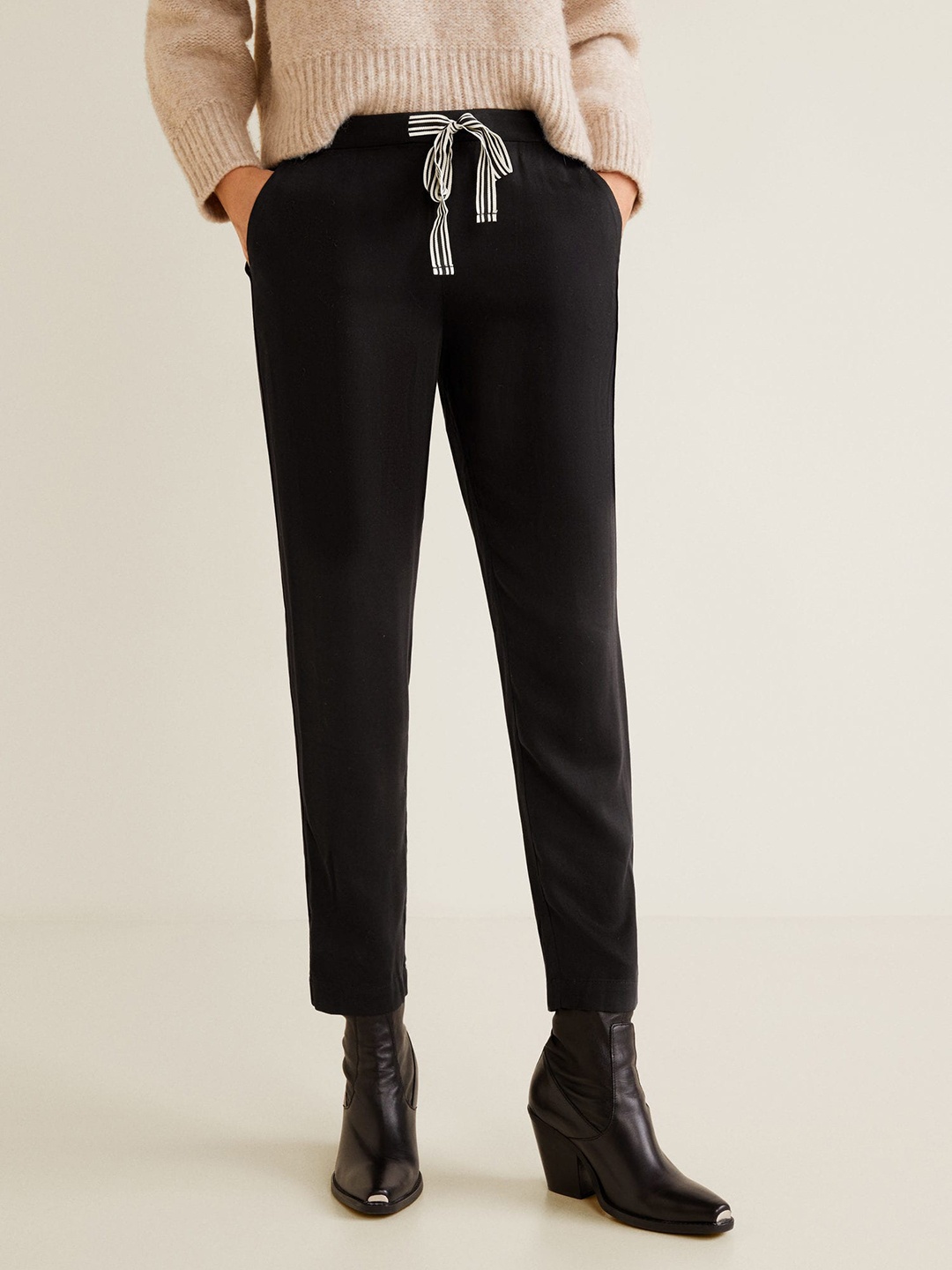 

MANGO Women Black Regular Fit Solid Trousers