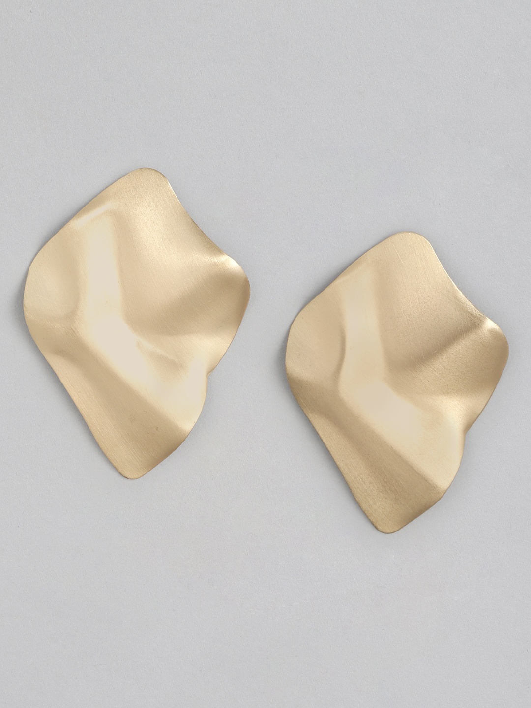 

MANGO Muted Gold-Toned Contemporary Drop Earrings