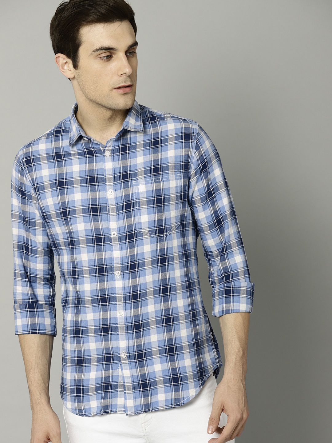

French Connection Men Blue & White Regular Fit Checked Casual Shirt