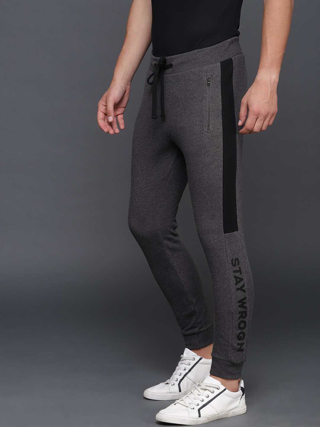 

WROGN Men Charcoal Grey Solid Straight Fit Joggers