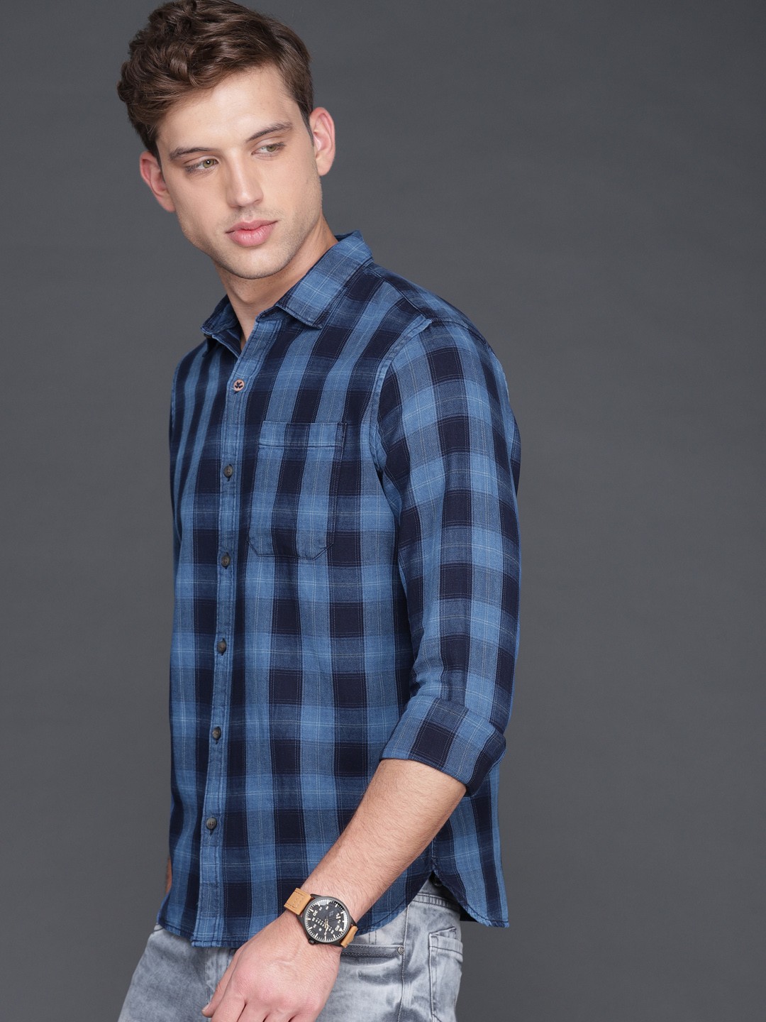 

WROGN Men Navy Blue Slim Fit Checked Casual Shirt