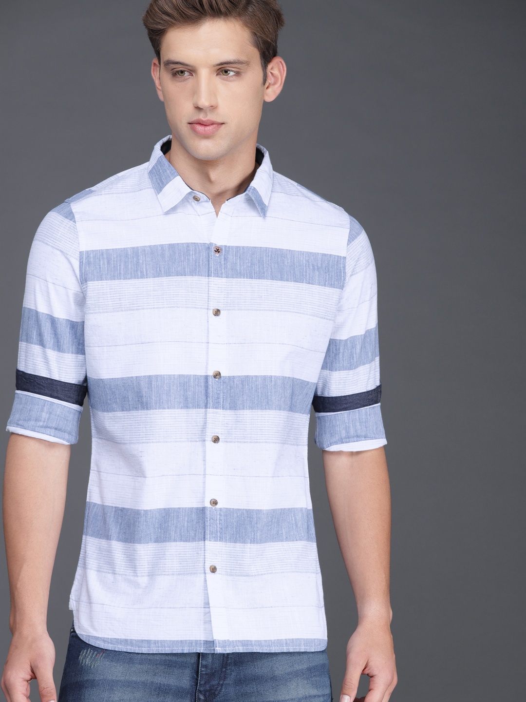 

WROGN Men Blue Slim Fit Striped Casual Shirt