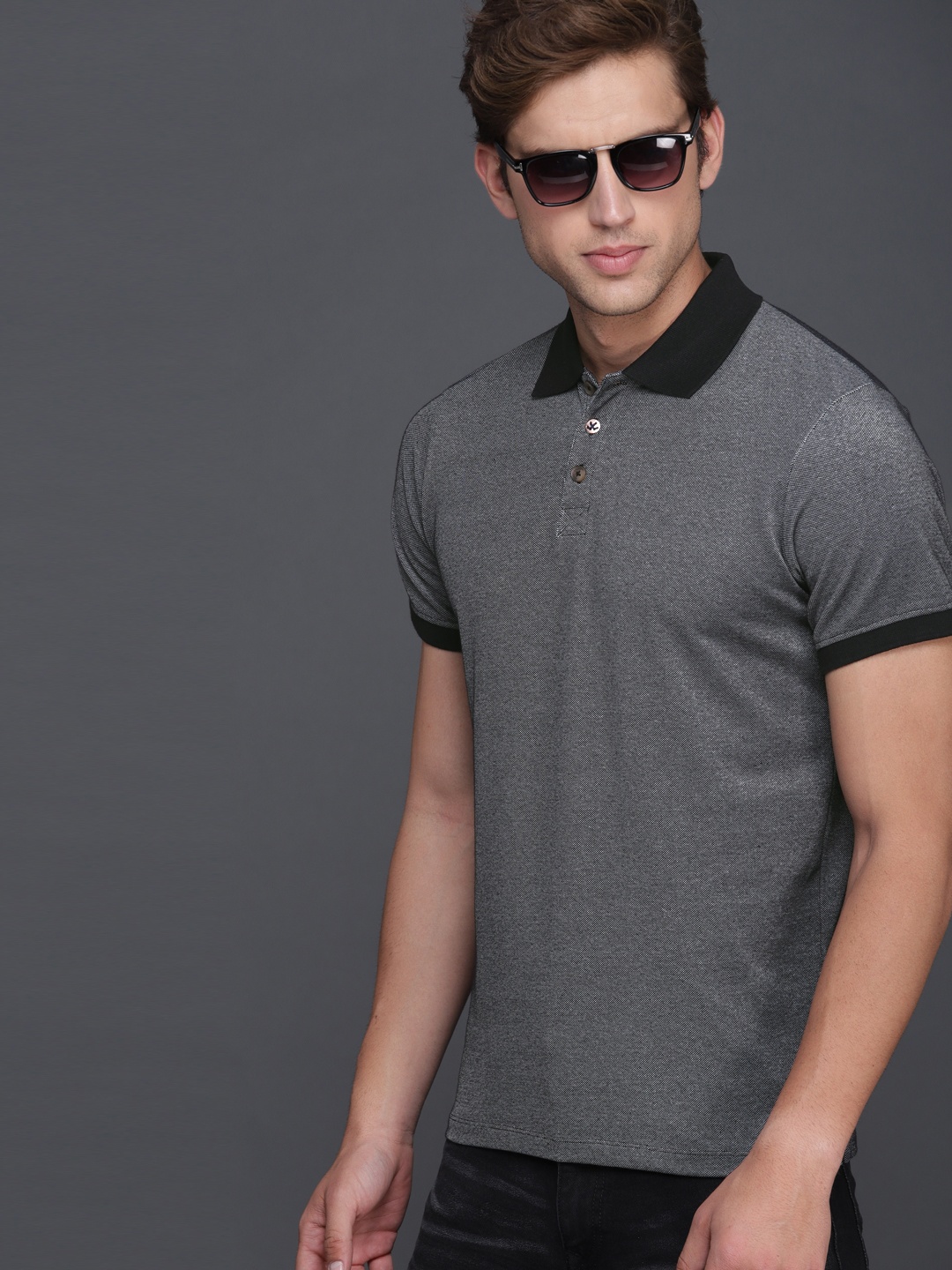 

WROGN Men Charcoal Grey Solid Slim Fit Polo Collar T-shirt
