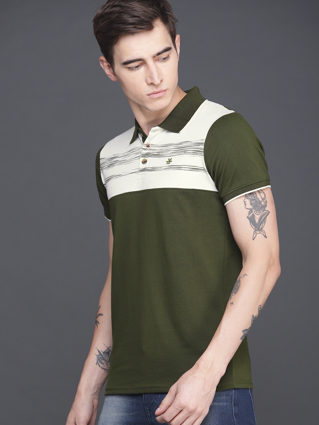 

WROGN Men Olive Green Printed Polo Collar Pure Cotton T-shirt