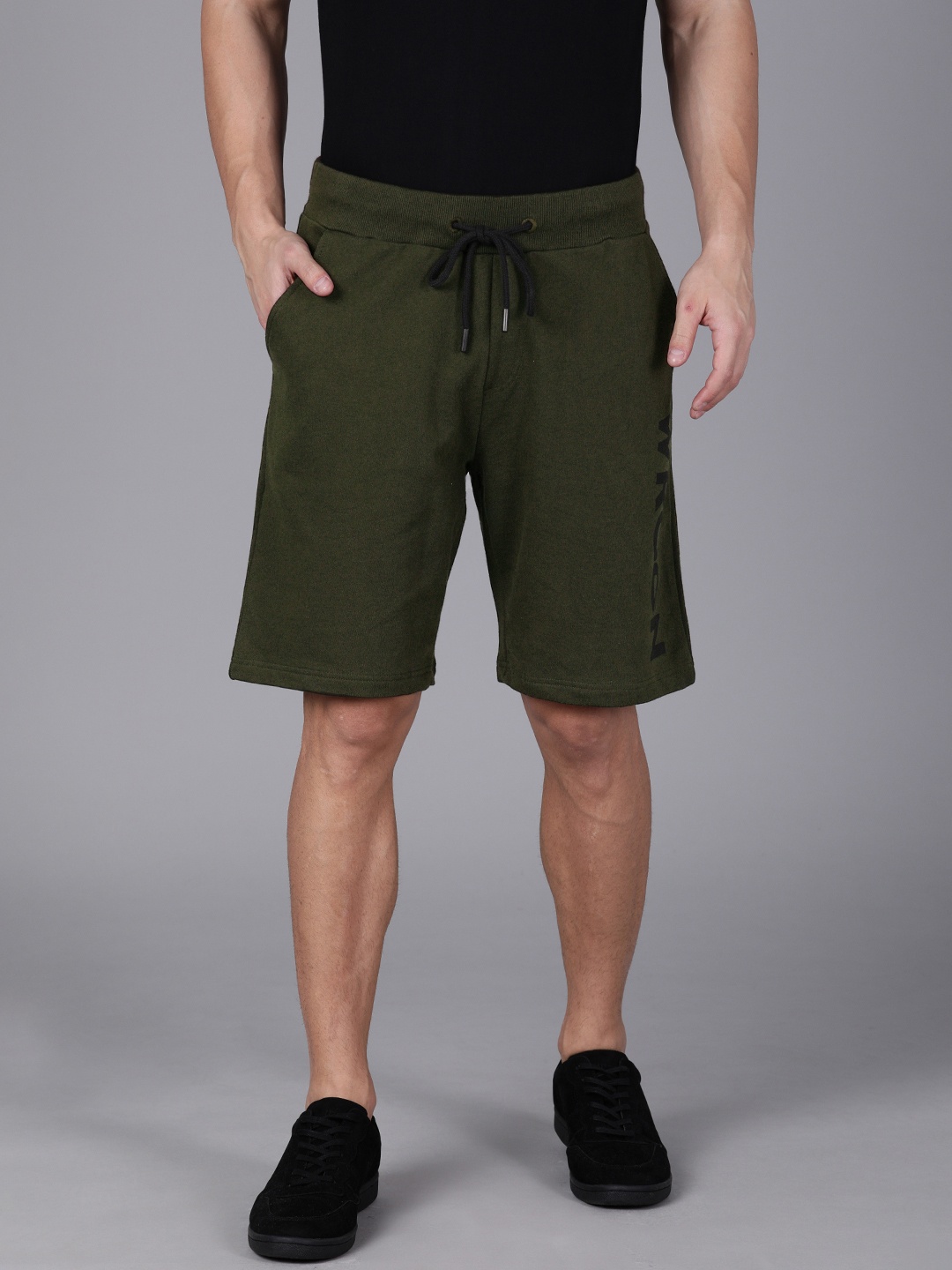 

WROGN Men Olive Green Solid Slim Fit Regular Shorts