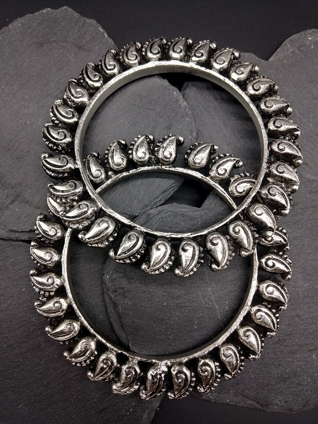 

Fida Women Set of 2 Silver-Toned Jalkari Bangles