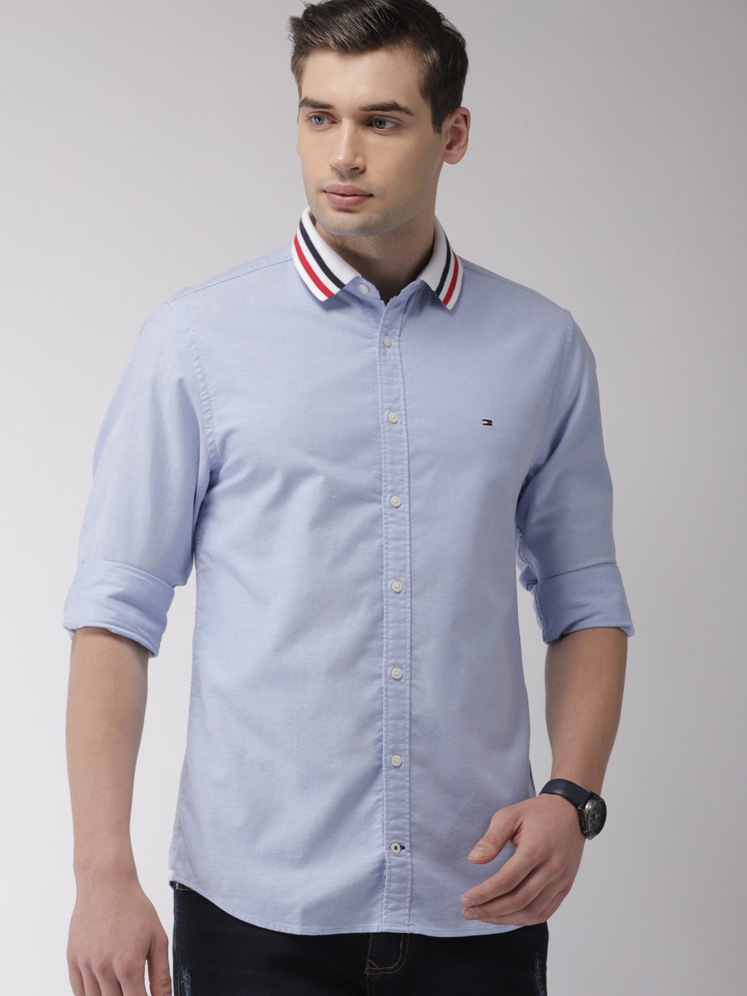 

Tommy Hilfiger Men Blue Regular Fit Solid Casual Shirt