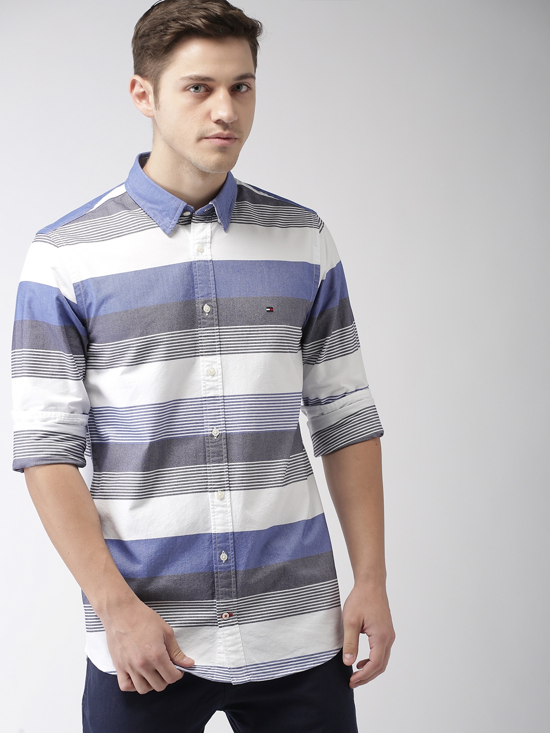 

Tommy Hilfiger Men White & Blue Slim Fit Striped Casual Shirt