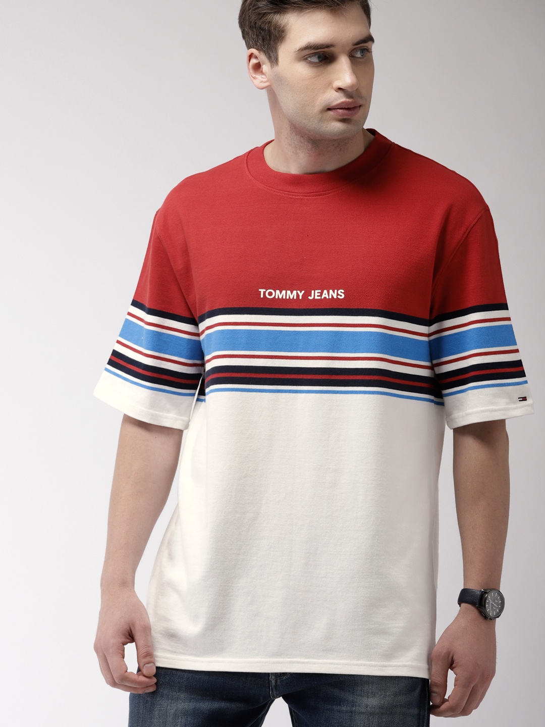 

Tommy Hilfiger Men Red Striped Round Neck Pure Cotton T-shirt