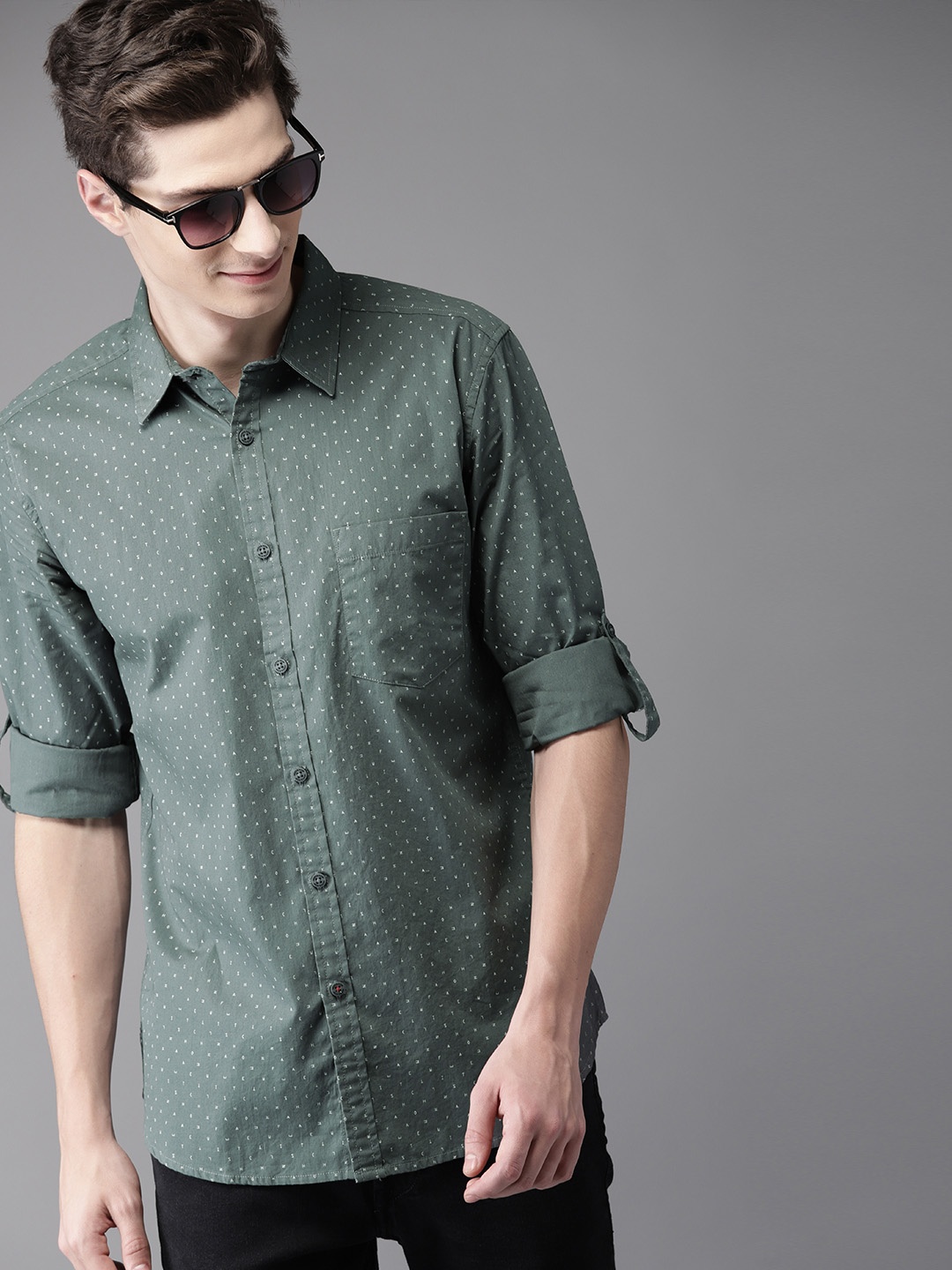 

HERE&NOW Men Olive Green Regular Fit Printed Casual Shirt
