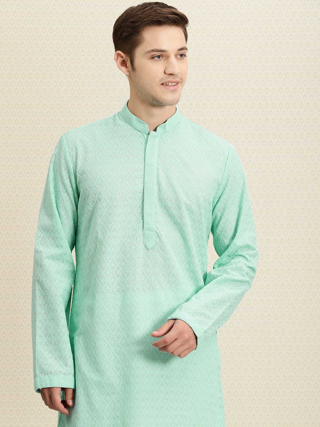 

House of Pataudi Men Turquoise Blue Chikankari Embroidered Straight Kurta