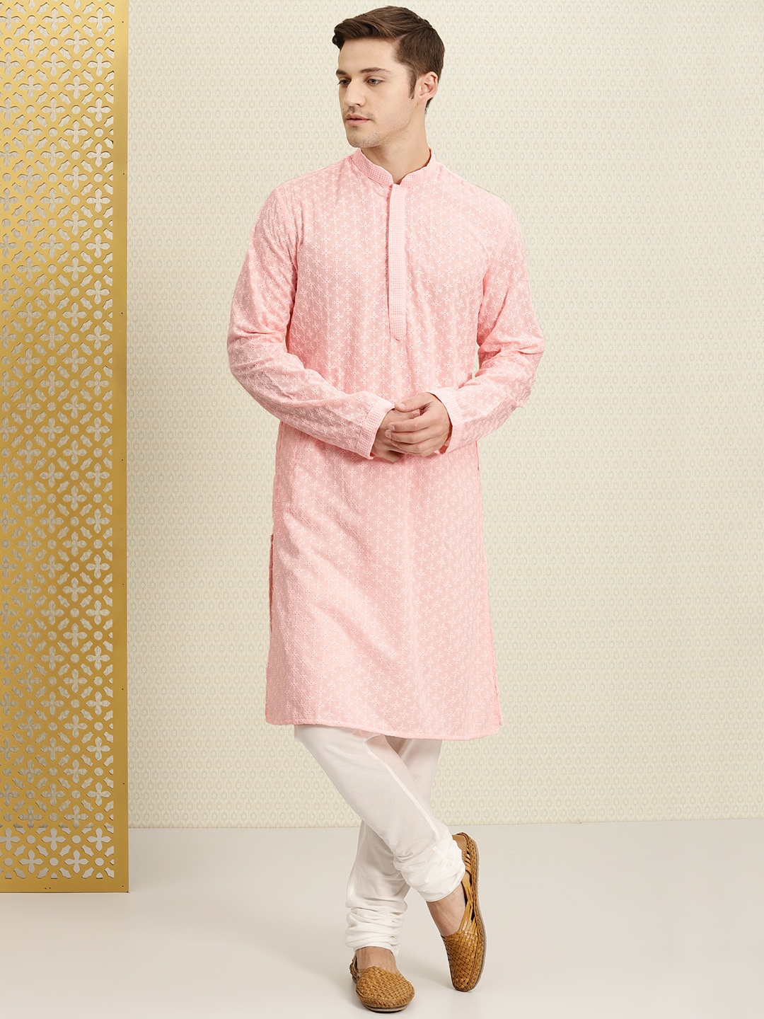 

House of Pataudi Men Pink Chikankari Embroidered Straight Kurta