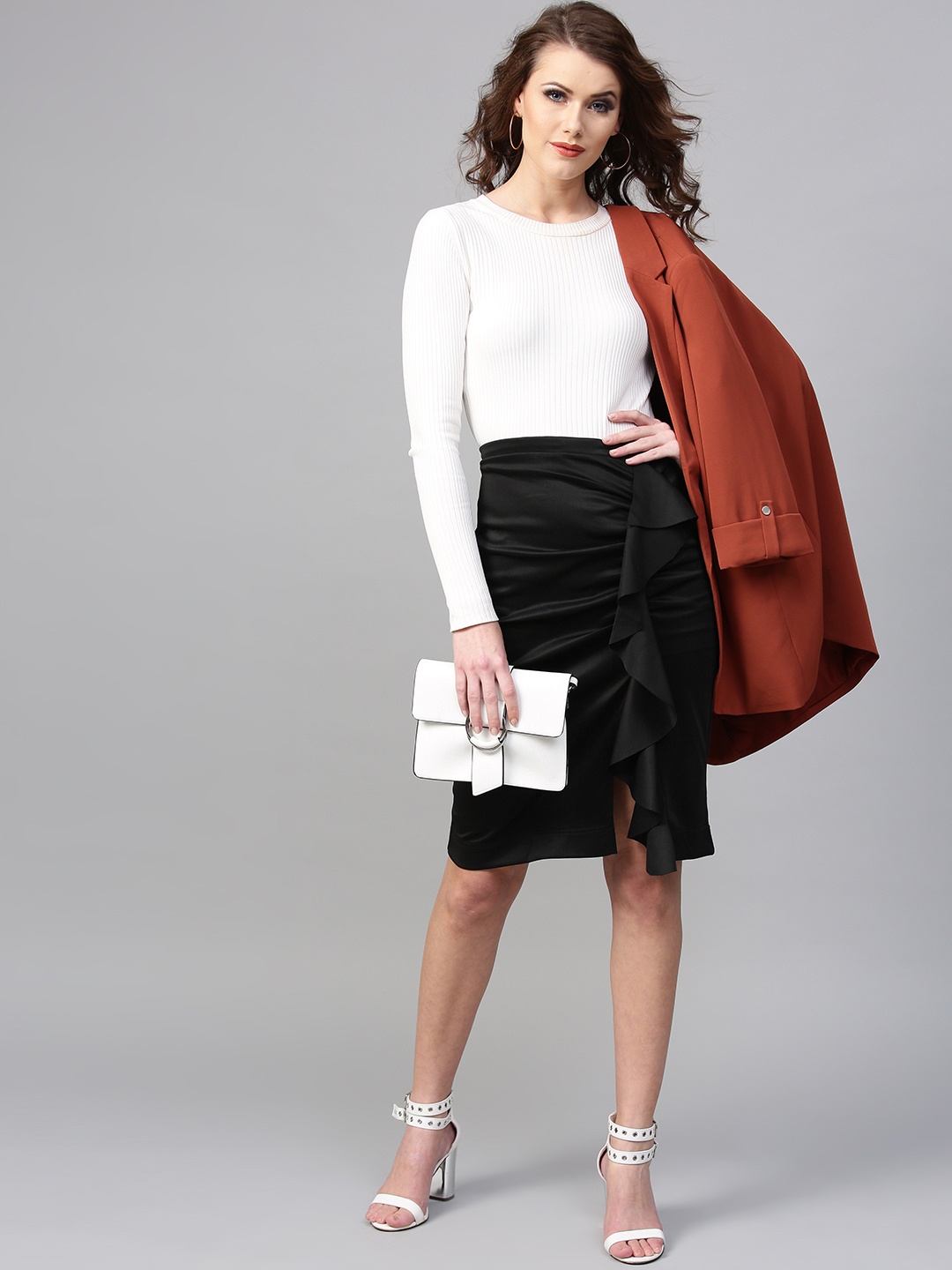 

Zima Leto Women Black Solid Straight Skirt