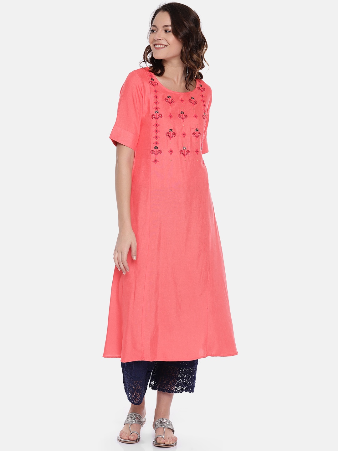 

Span Women Coral Pink Embroidered A-Line Kurta