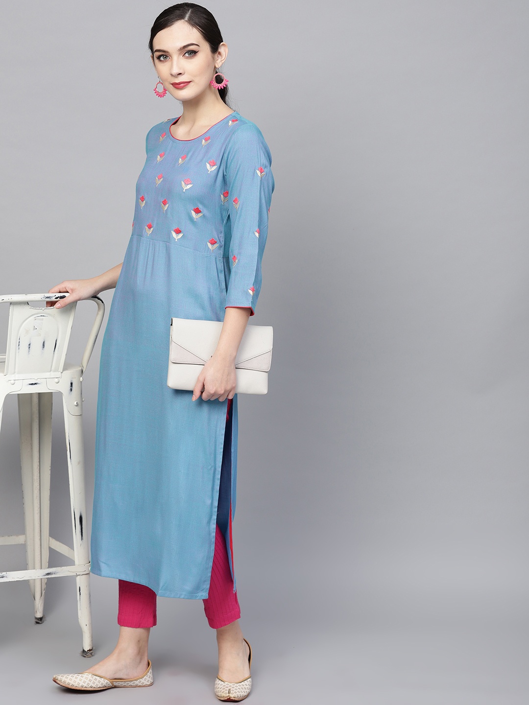 

AKS Women Blue & Pink Yoke Design Straight Kurta