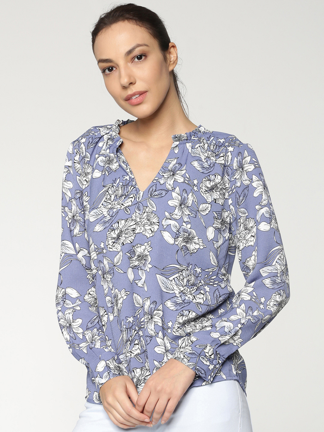 

ONLY Women Blue & Off-White Printed Top