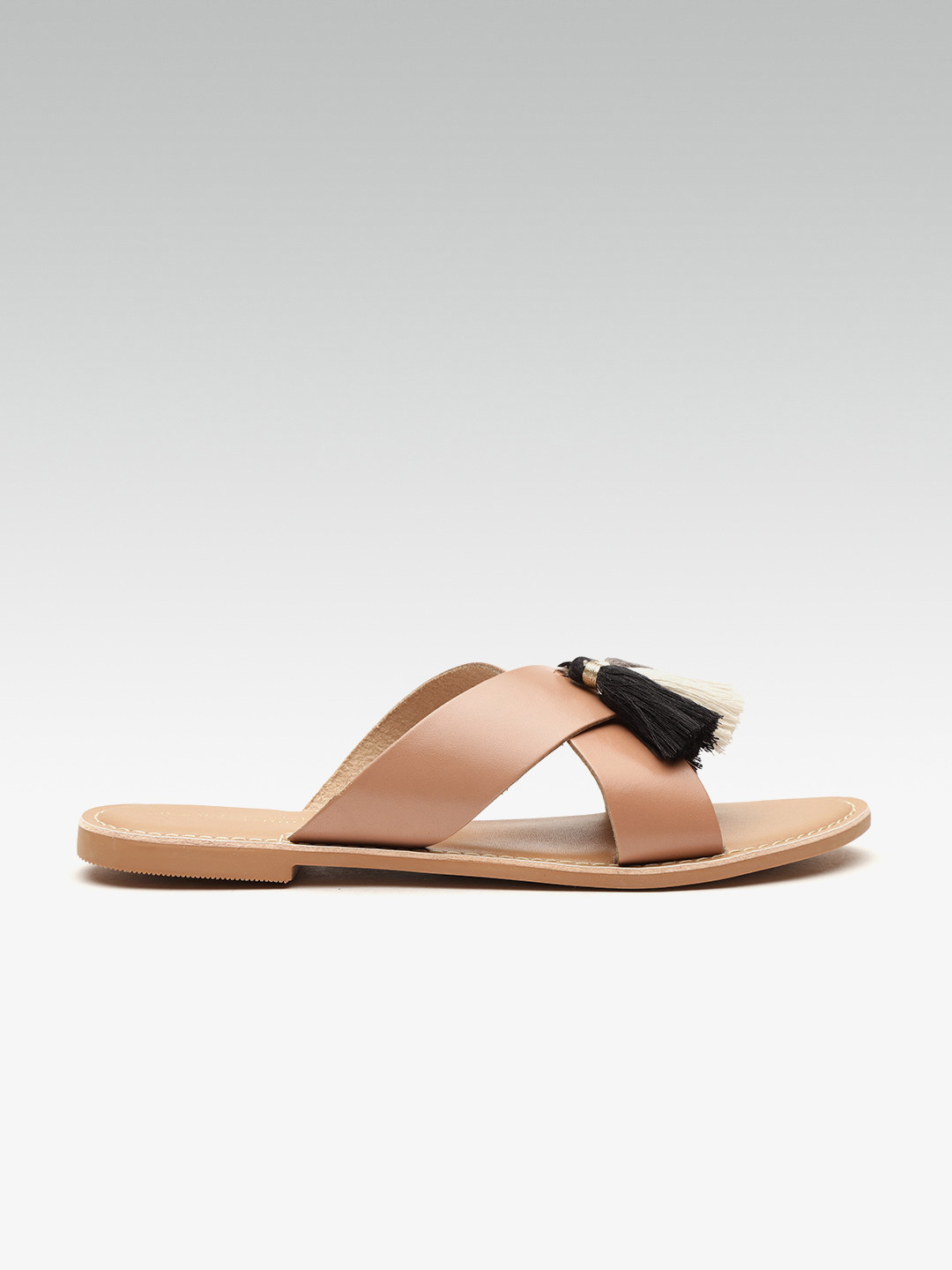 

Steve Madden Women Dusty Pink Solid Leather Tasselled Open Toe Flats
