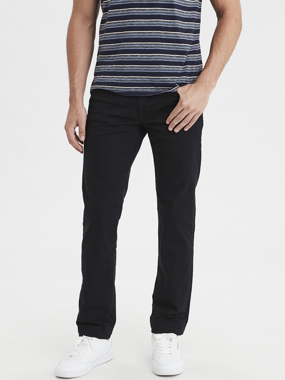 

AMERICAN EAGLE OUTFITTERS Men Black Slim FLEX Straight Fit Mid-Rise Stretchable Jeans