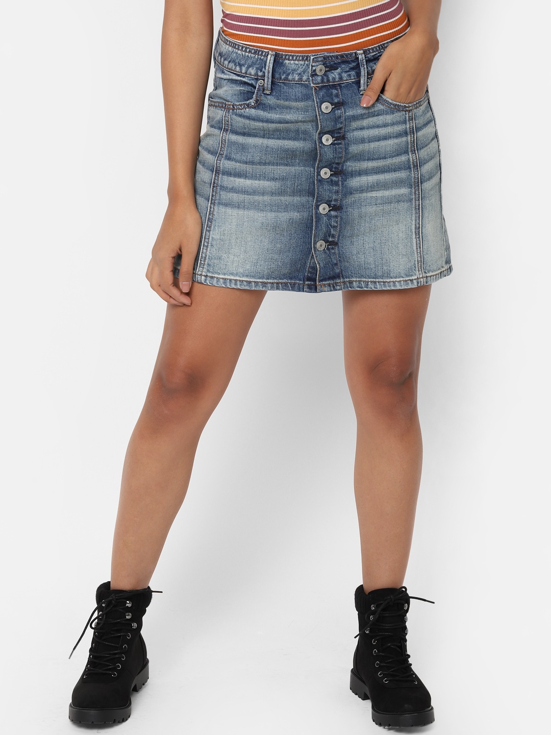 

AMERICAN EAGLE OUTFITTERS Women Denim Shorts, Na