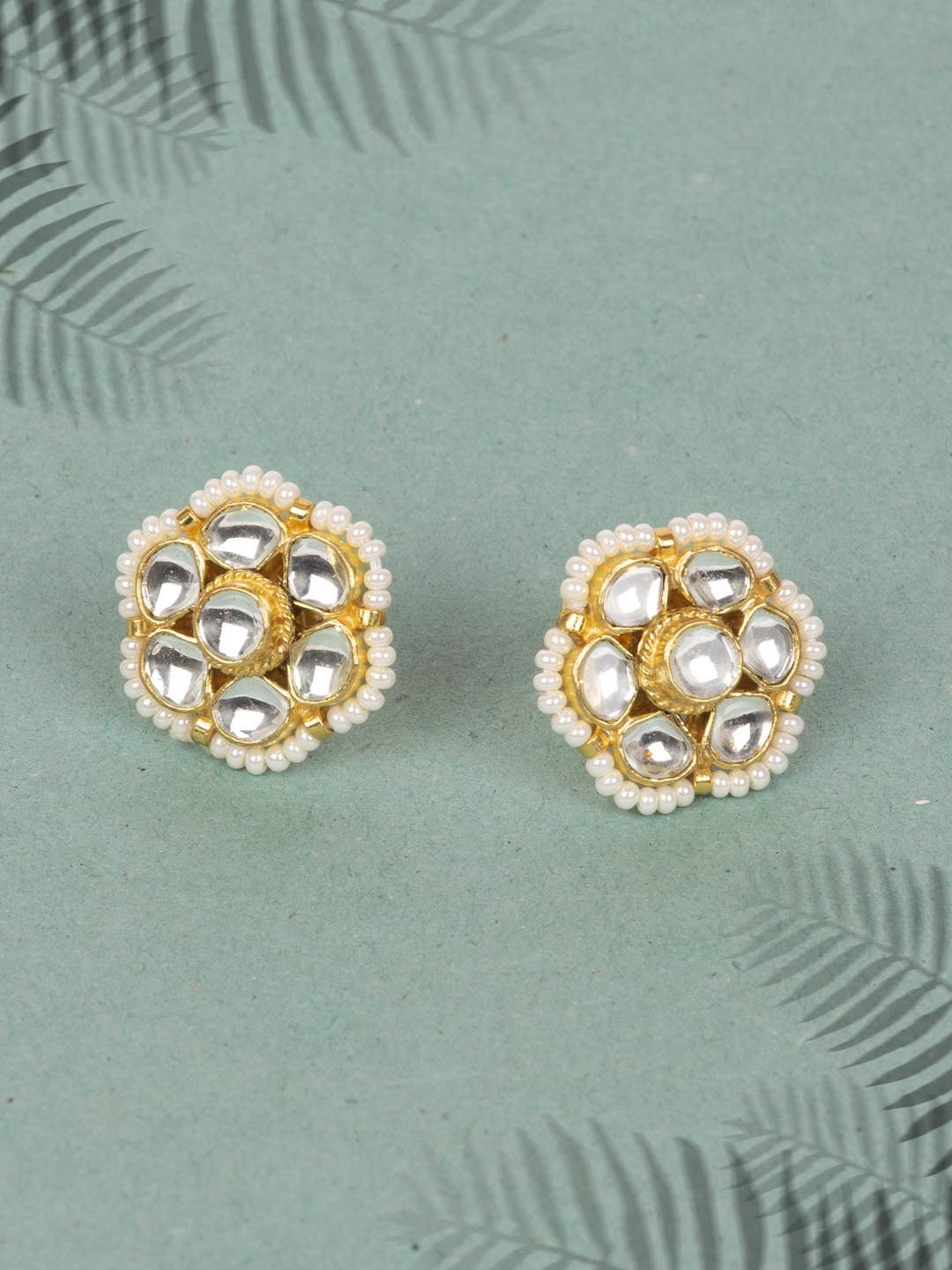 

AccessHer Gold-Toned Jadau Paachi Kundan Studs with Pearl