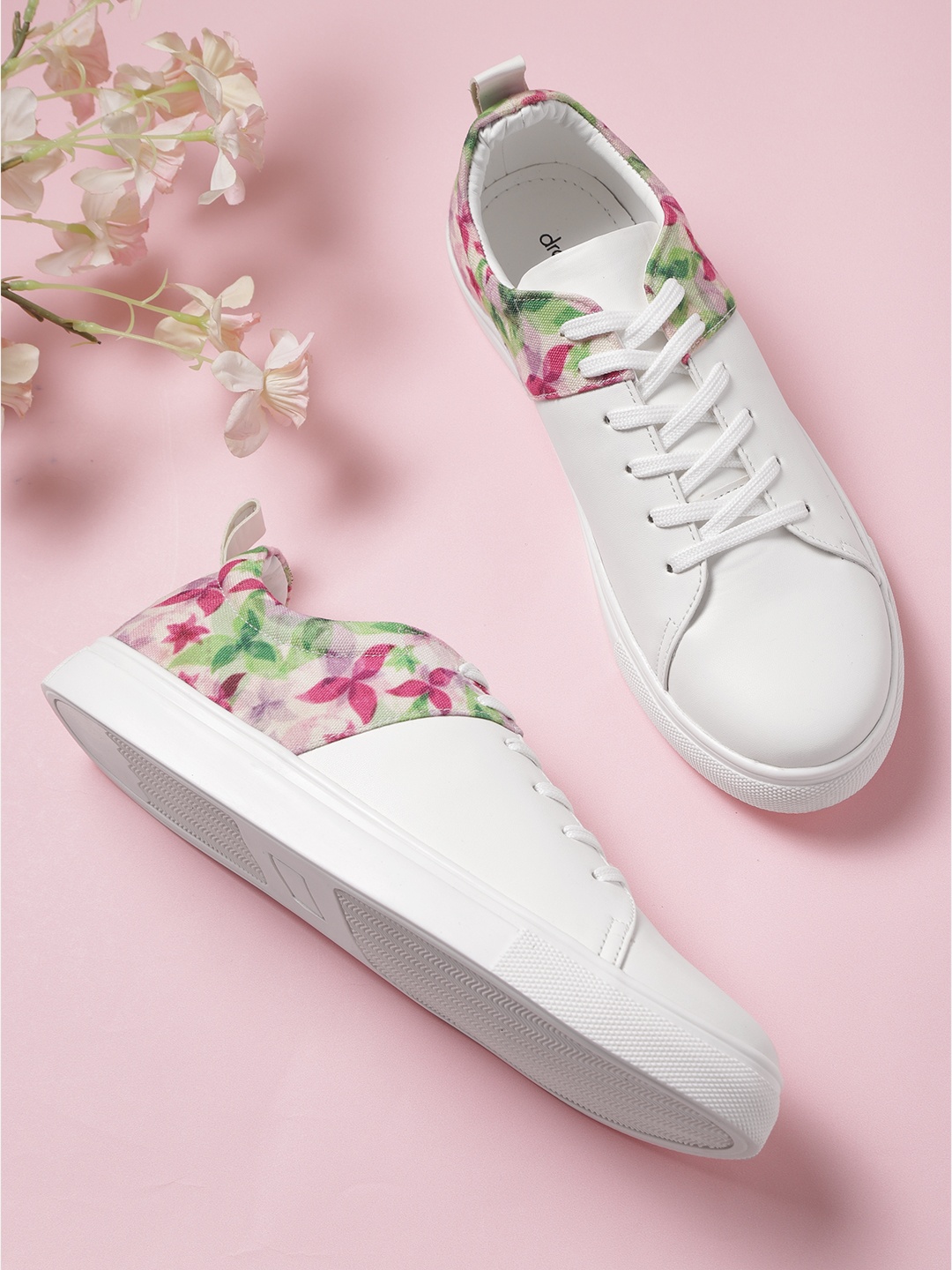 

DressBerry Women White & Pink Printed Sneakers