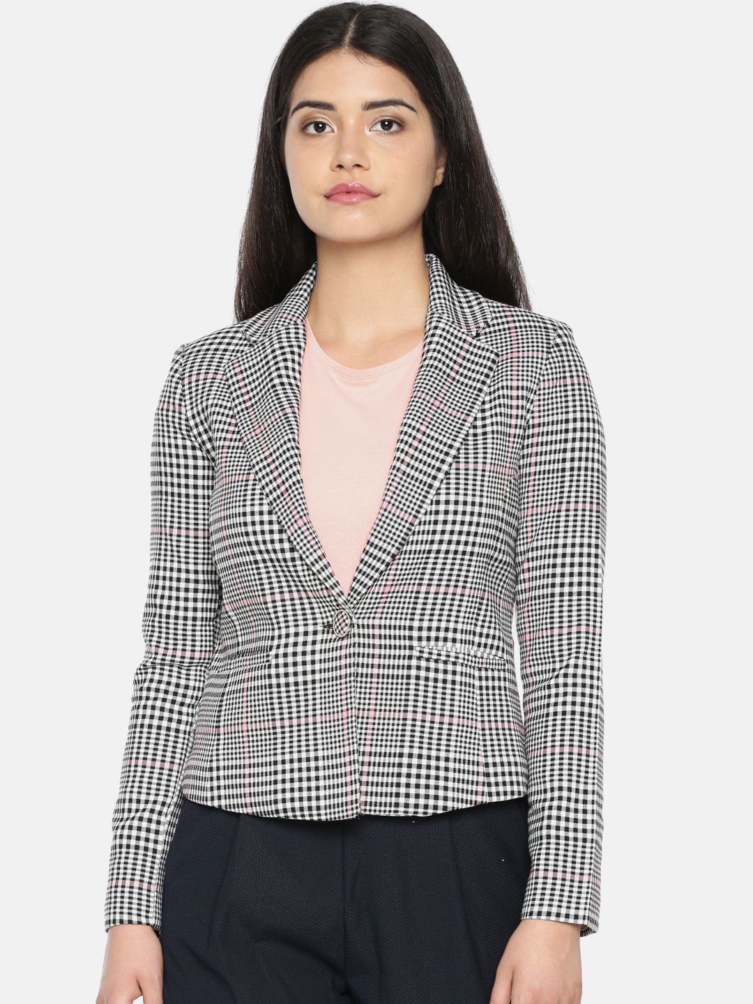 

Vero Moda Women Black & White Checked Tailored Fit Single-Breasted Casual Blazer