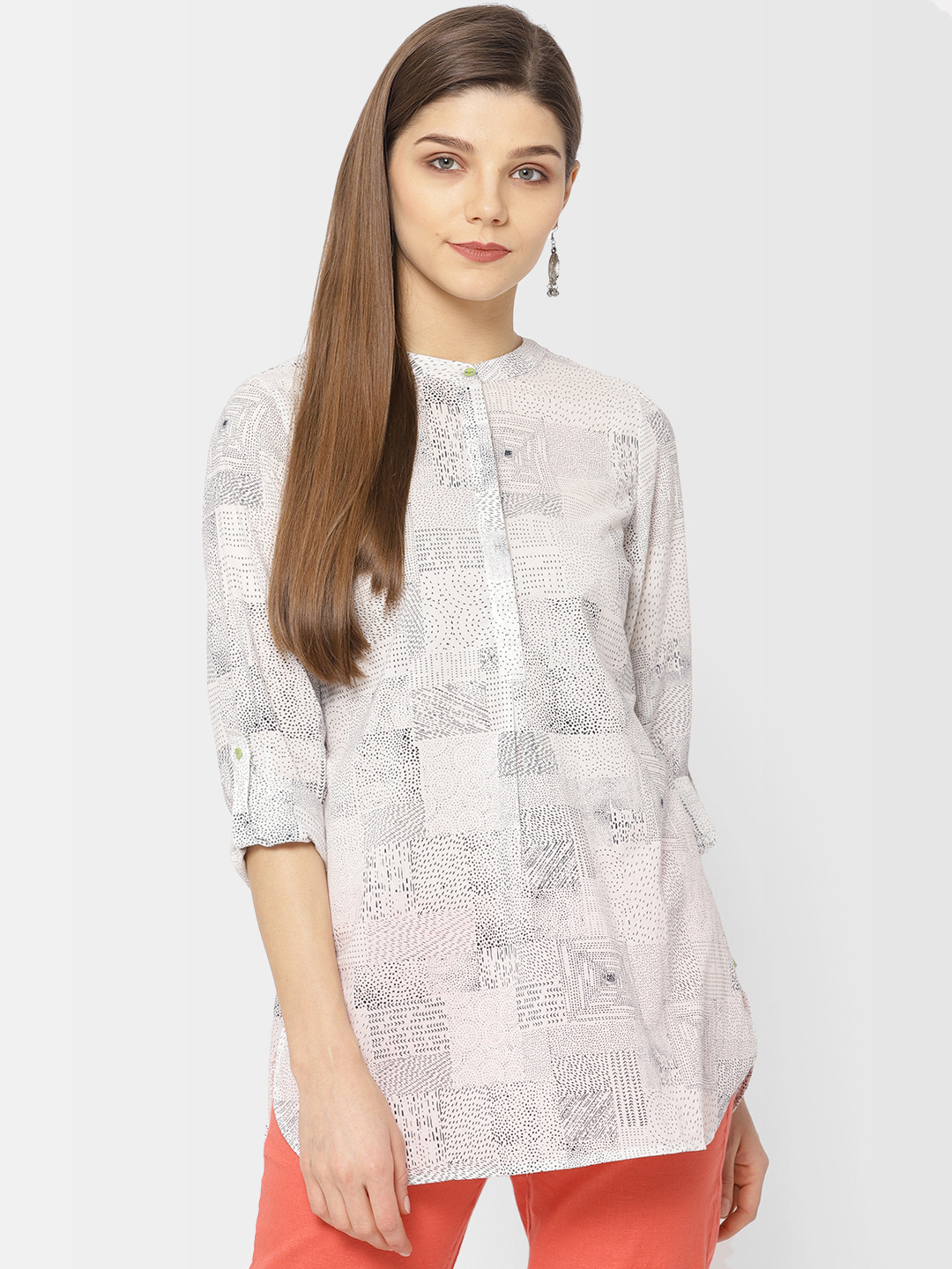 

Fabindia Women White & Navy Blue Printed Pure Cotton Kurti