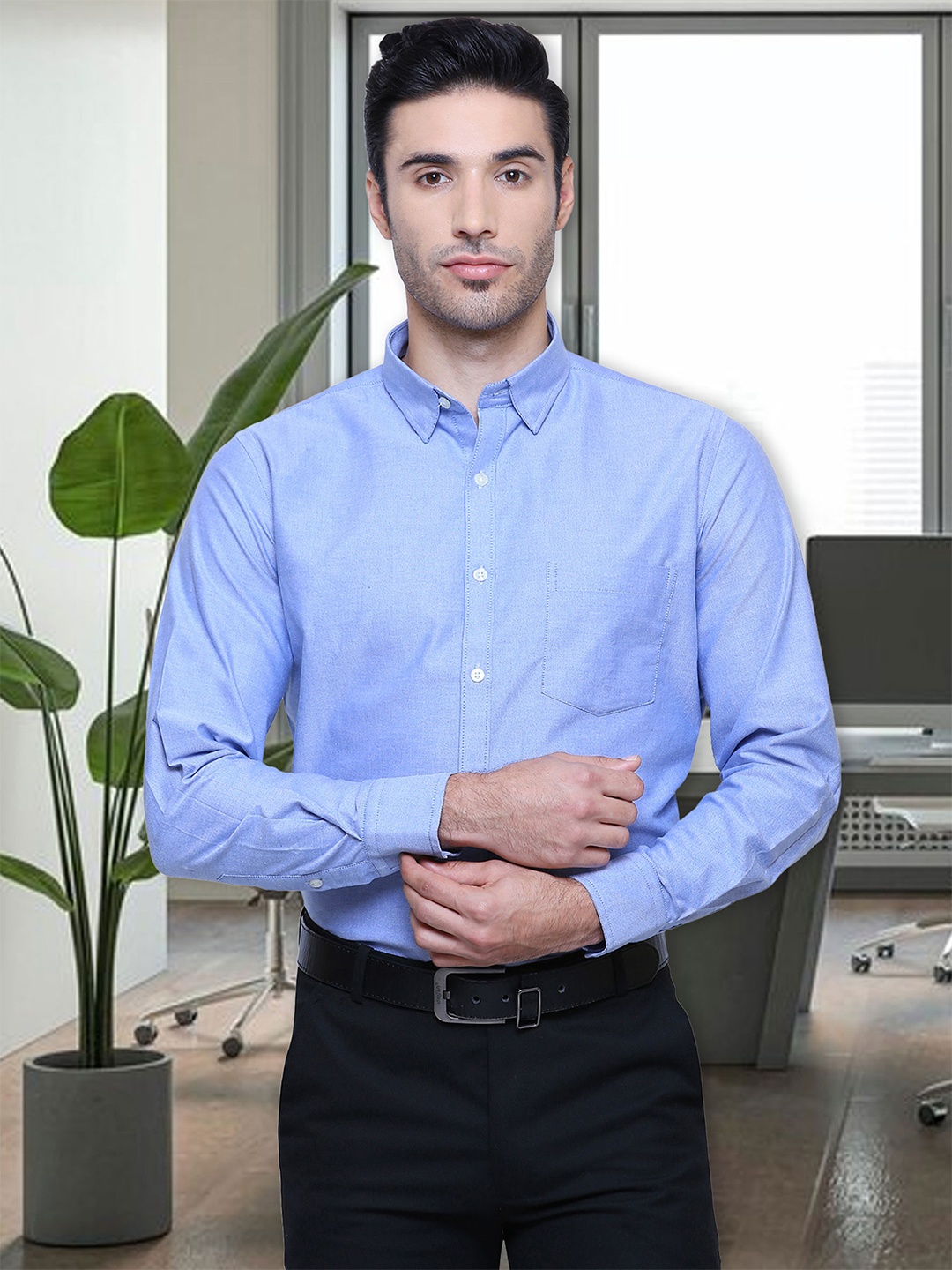 

Southbay Men Blue Smart Slim Fit Solid Formal Shirt