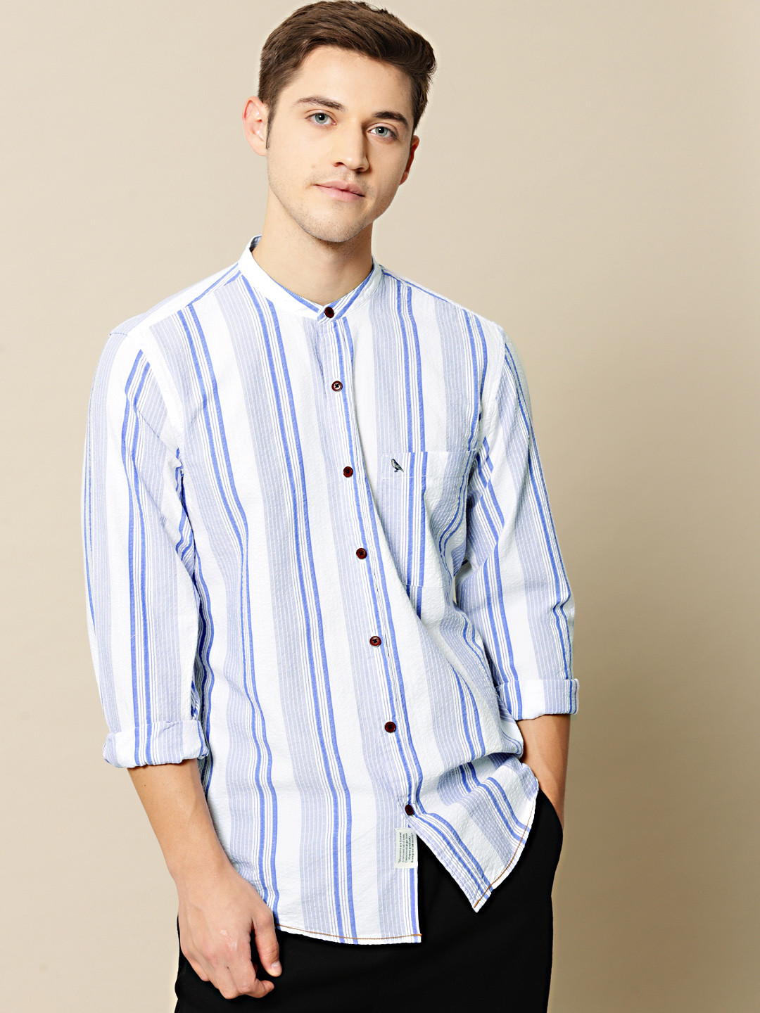 

Mr Bowerbird Men Blue & White Tailored Fit Striped Casual Shirt