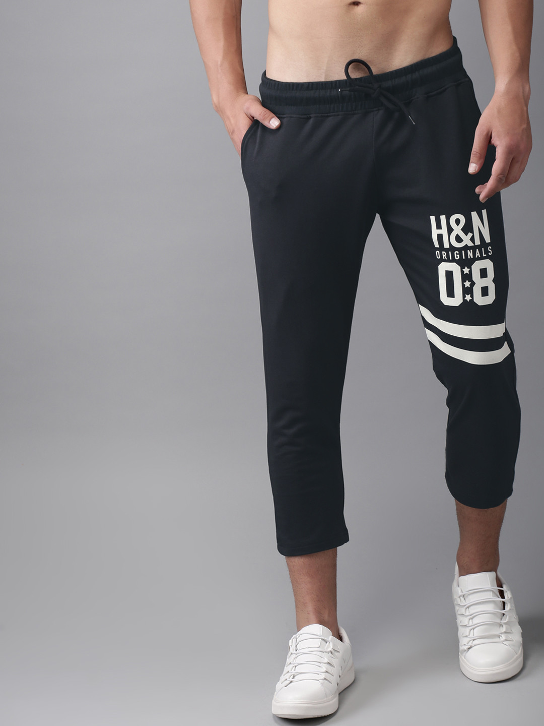 

HERE&NOW Men Black Printed Three-Fourth Track Pants