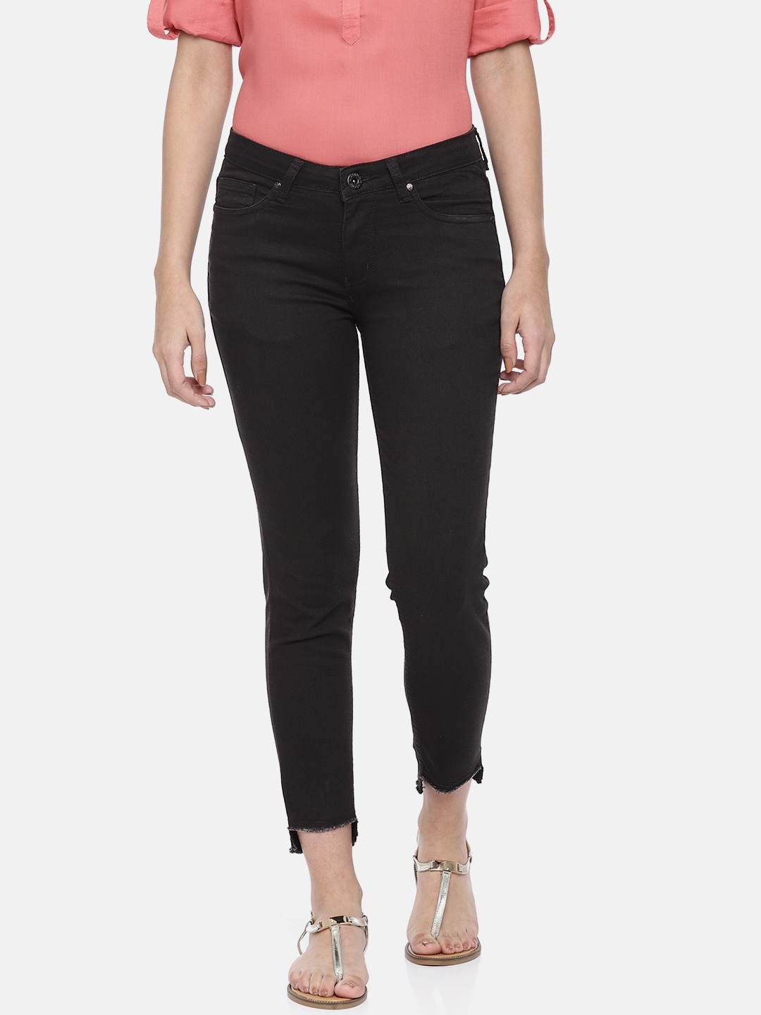 

People Women Black Slim Fit Mid-Rise Clean Look Stretchable Cropped Jeans