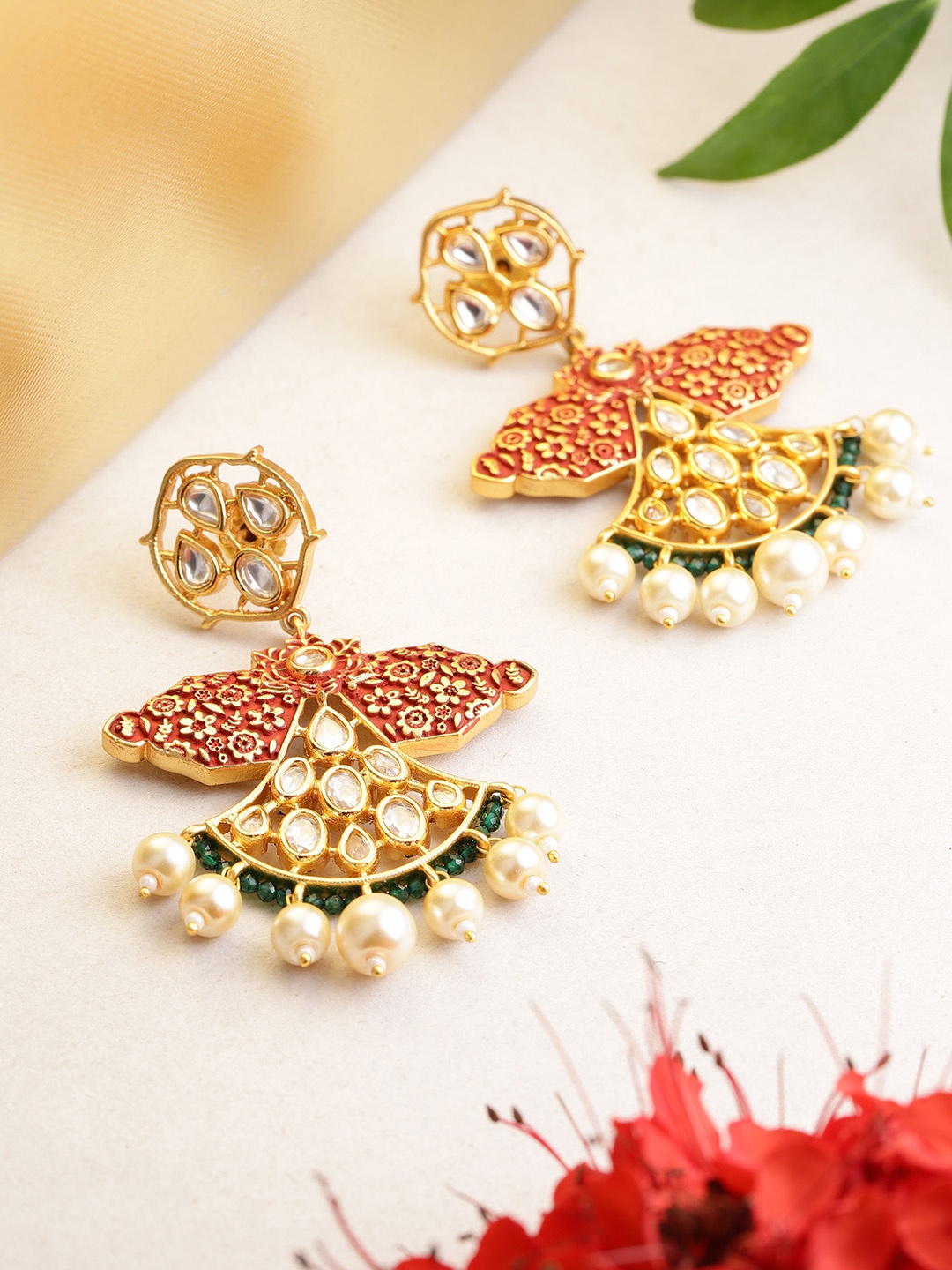 

Melani Borsa Red Gold-Plated Handcrafted Kundan-Studded Classic Drop Earrings