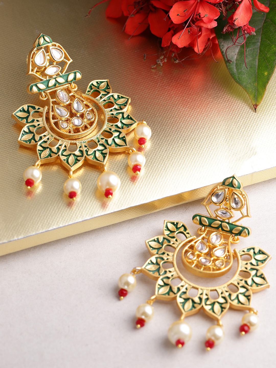 

Melani Borsa Green Gold-Plated Handcrafted Kundan-Studded Classic Drop Earrings