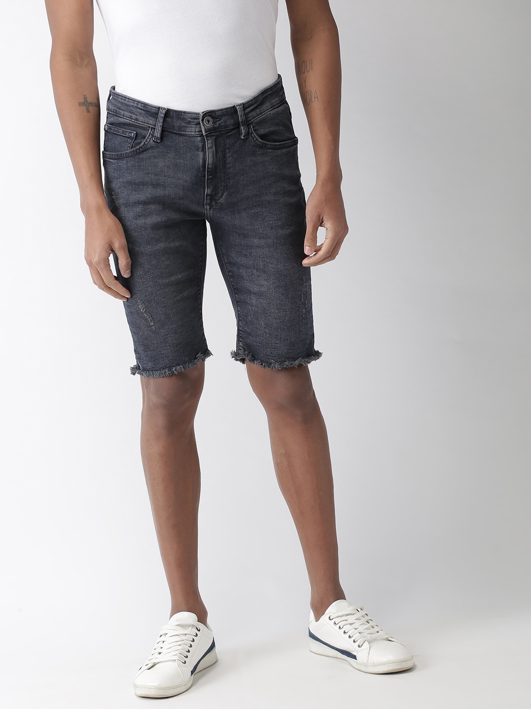 

Celio Men Blue Solid Slim Fit Denim Shorts