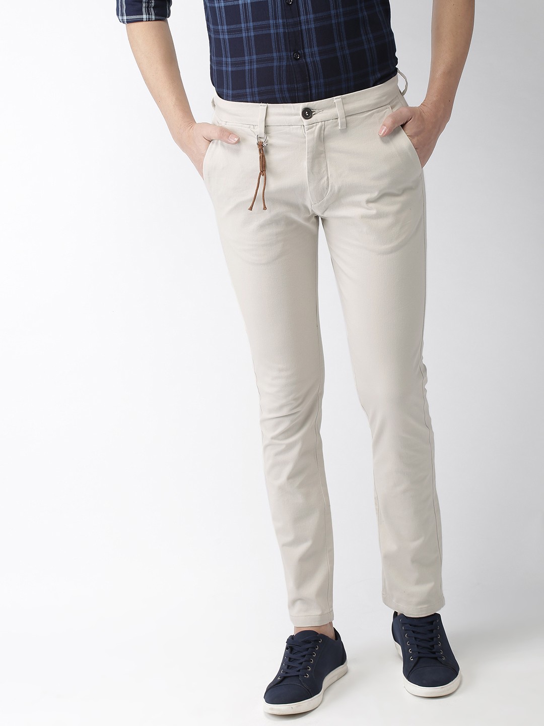 

Celio Men Beige Slim Fit Solid Regular Trousers