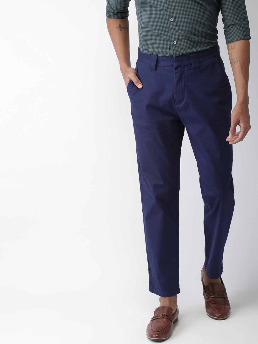 

Celio Men Navy Blue Regular Fit Solid Chinos