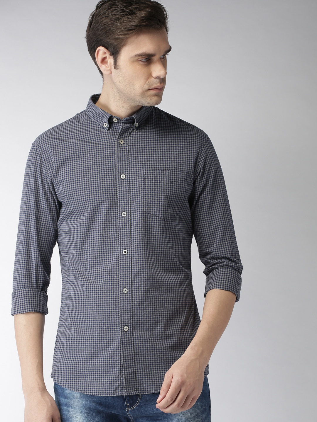 

Celio Men Charcoal Grey & Navy Blue Regular Fit Checked Casual Shirt