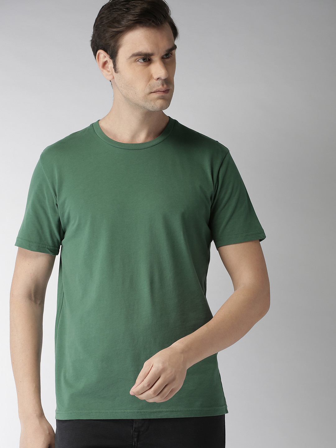 

Celio Men Green Solid Round Neck Pure Cotton T-shirt