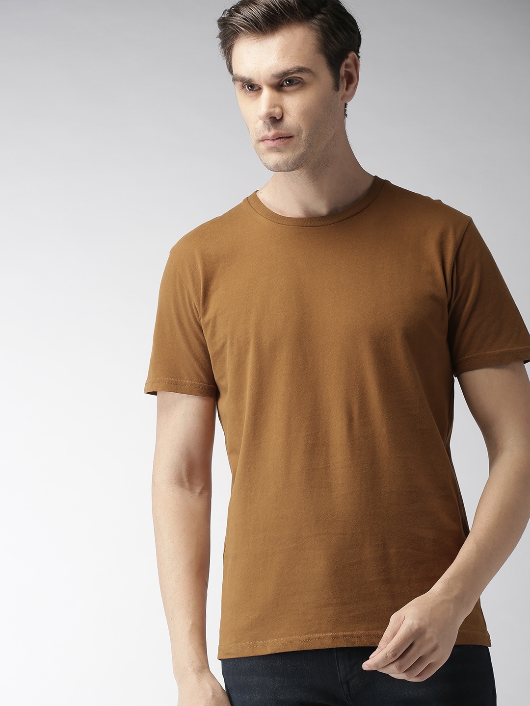 

Celio Men Brown Solid Round Neck Pure Cotton T-shirt