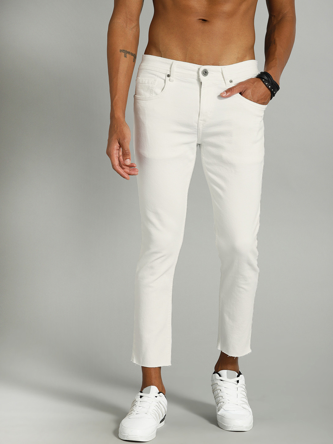 

Roadster Men White Skinny Cropped Fit Mid-Rise Clean Look Stretchable Jeans