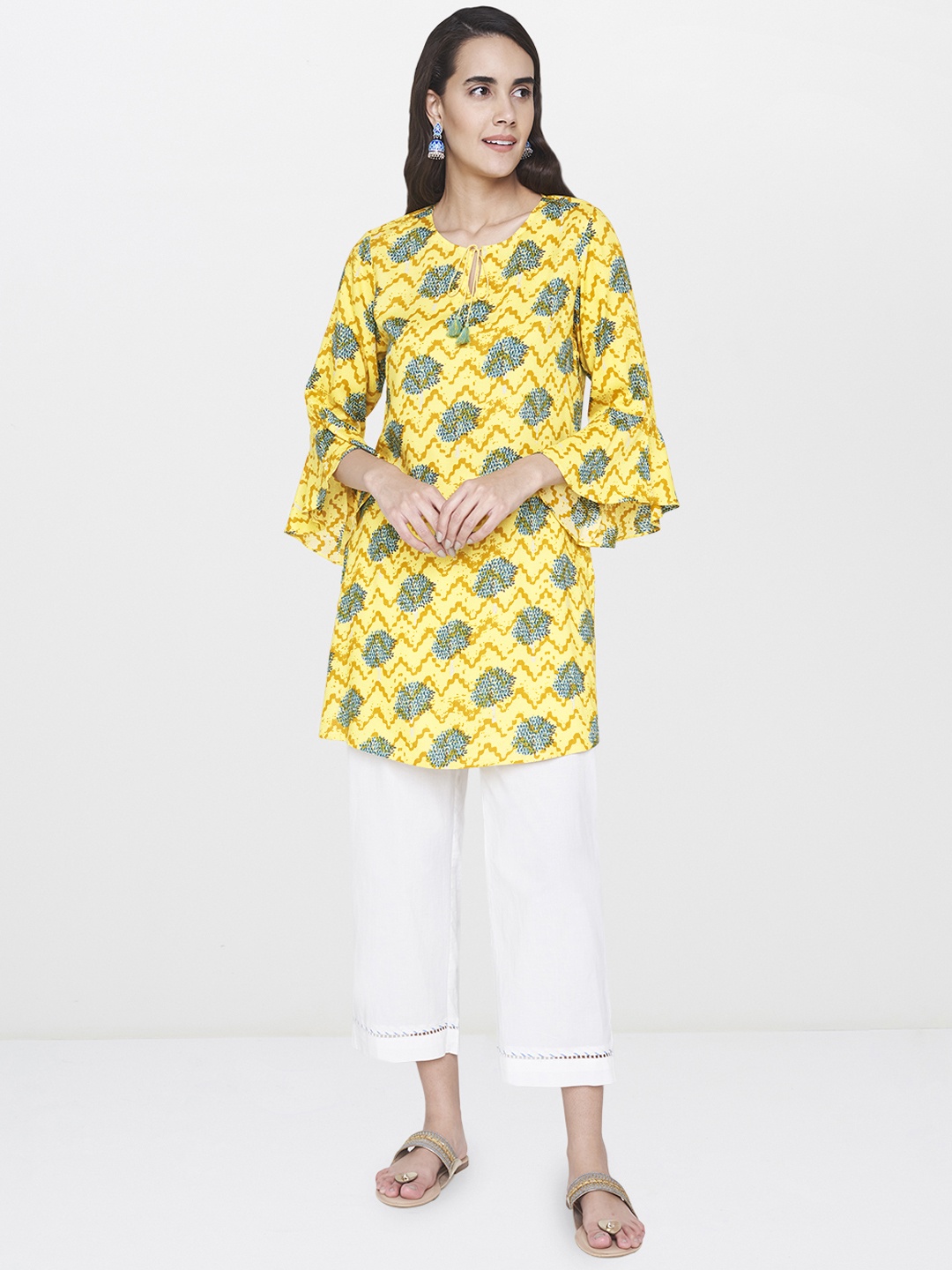 

Global Desi Women Yellow & Green Printed Kurti