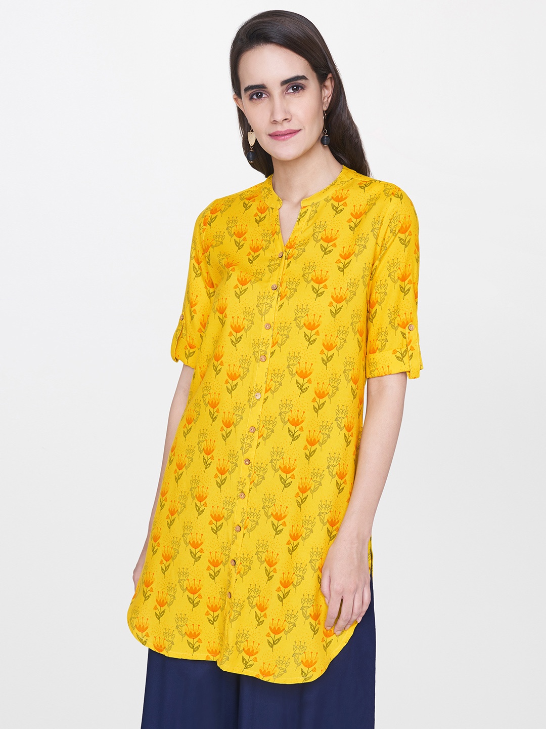 

Global Desi Women Yellow Printed Kurta
