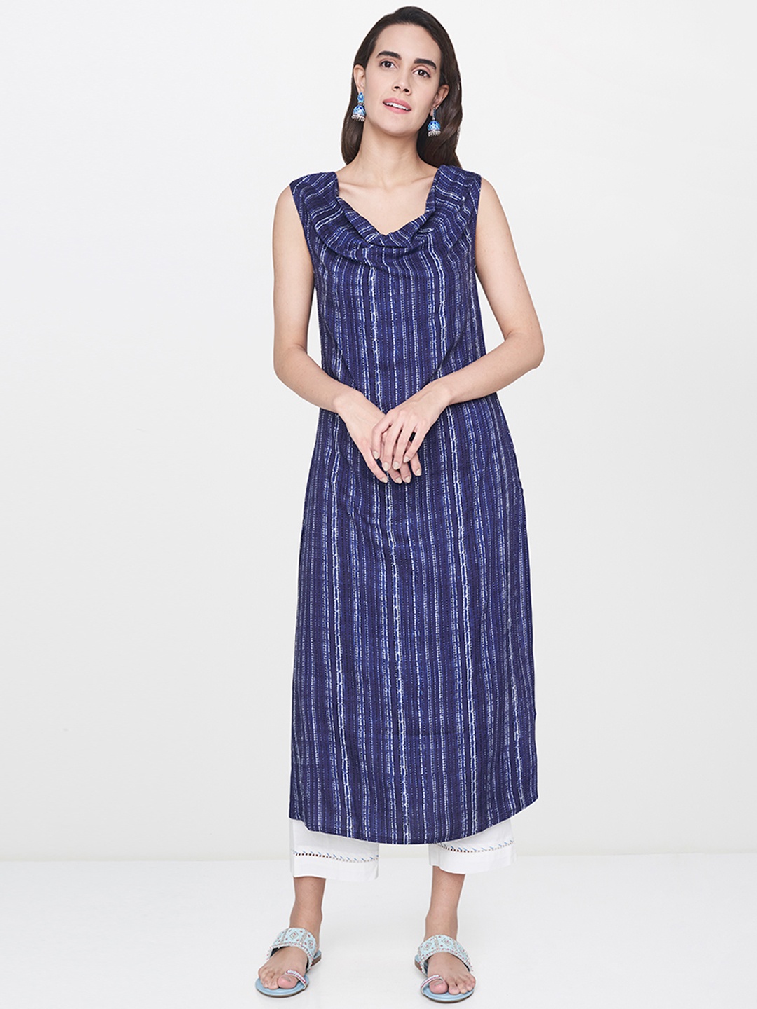 

Global Desi Women Navy & White Striped Straight Kurta, Navy blue
