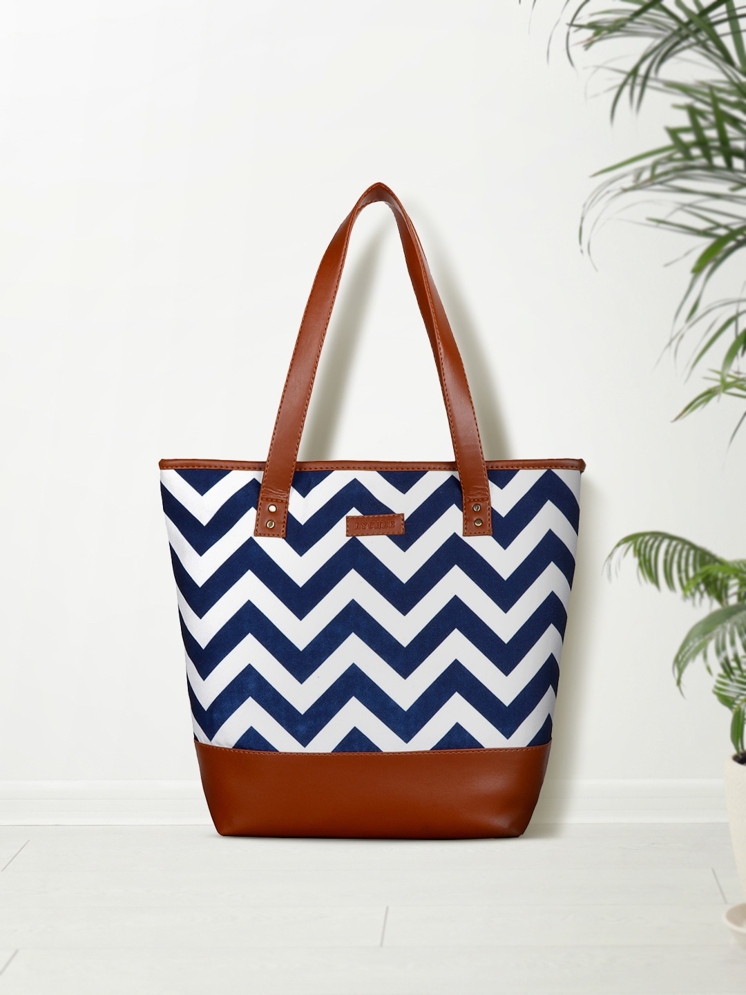 

Lychee bags Blue & White Printed Tote Bag