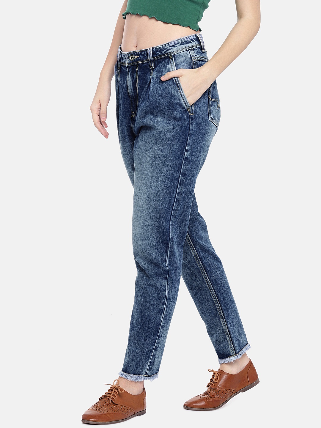 

Roadster Women Blue Boyfriend Fit Mid-Rise Clean Look Stretchable Jeans