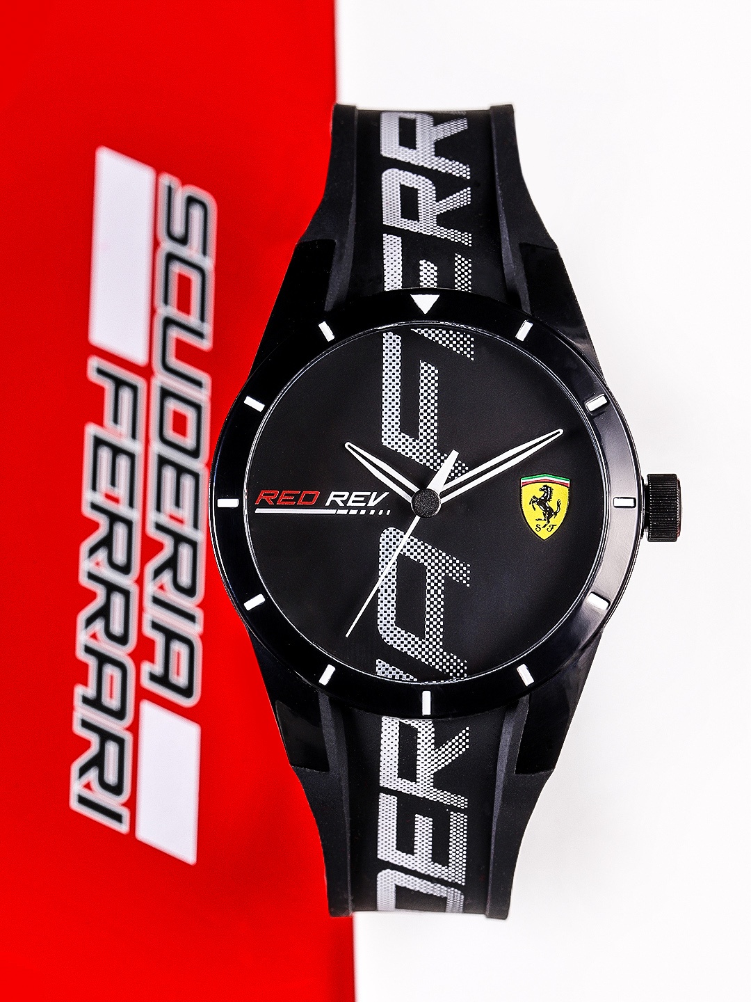 

SCUDERIA FERRARI Redrev Men Black Analogue Watch 830613