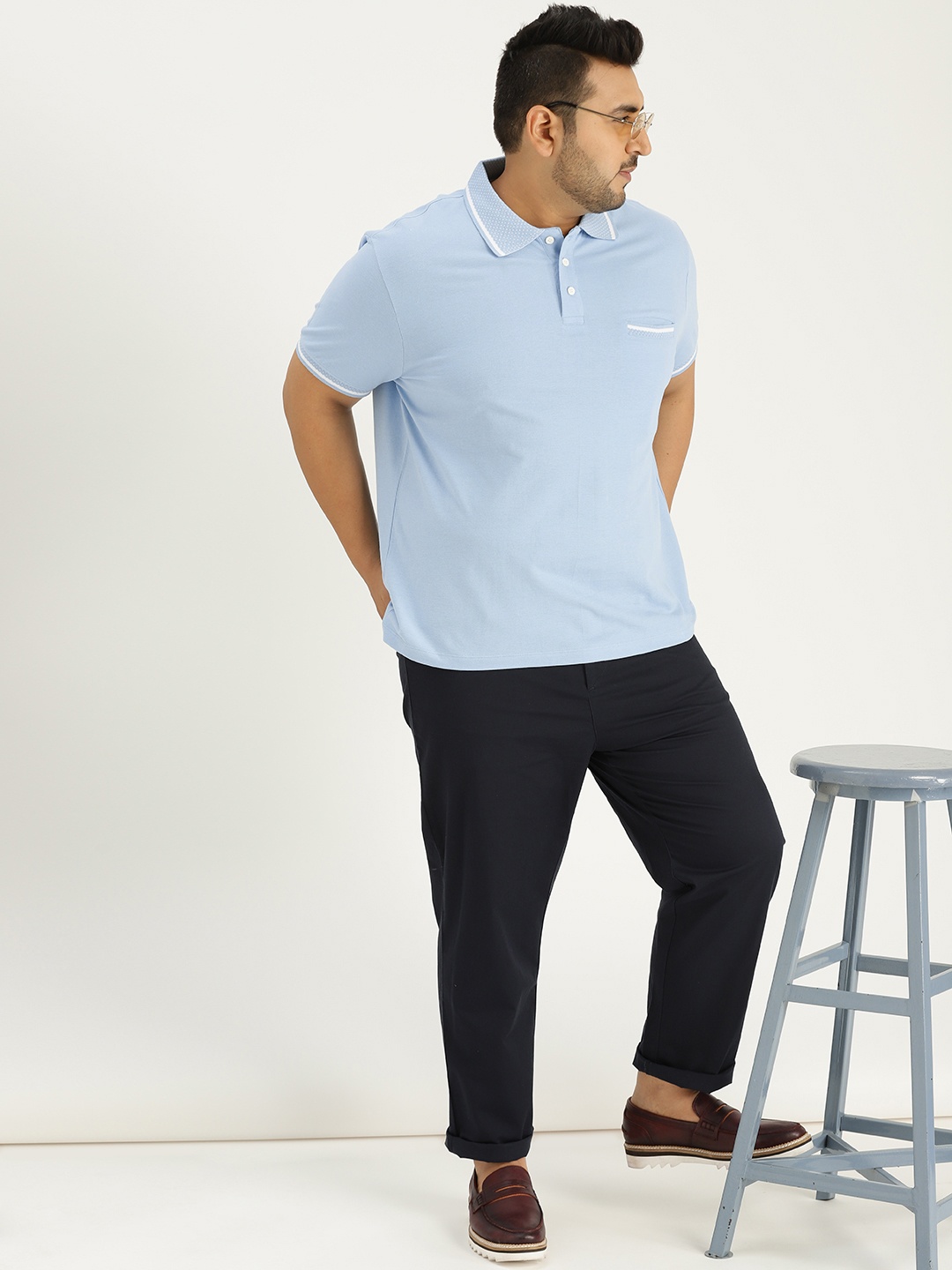 

Sztori Plus Size Men Blue Solid Polo Collar Pure Cotton T-shirt