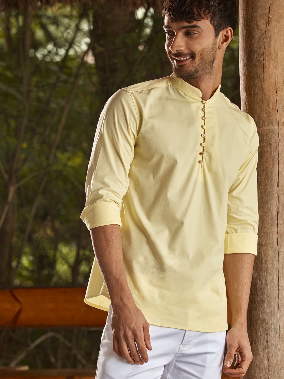 

Purple State Men Yellow Solid Straight Kurta