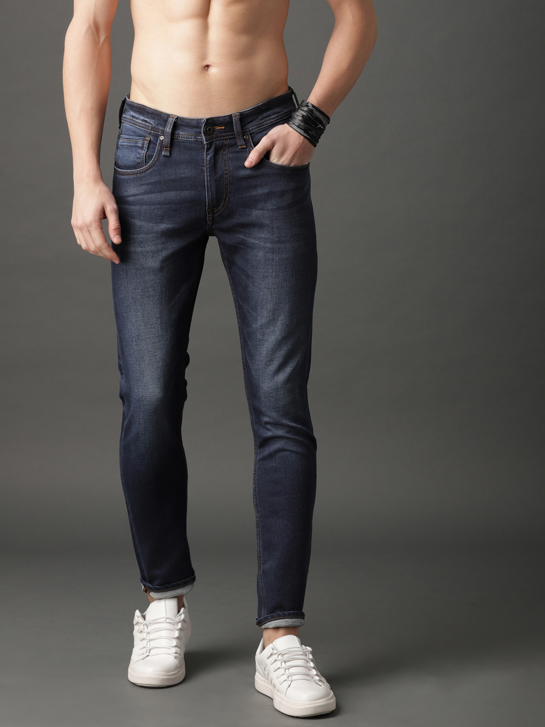 

Roadster Men Blue Skinny Fit Mid-Rise Clean Look Stretchable Jeans
