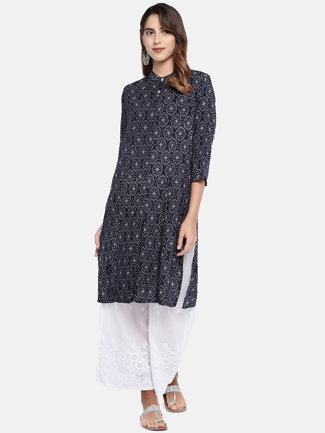 

Globus Women Navy Blue Printed Straight Kurta